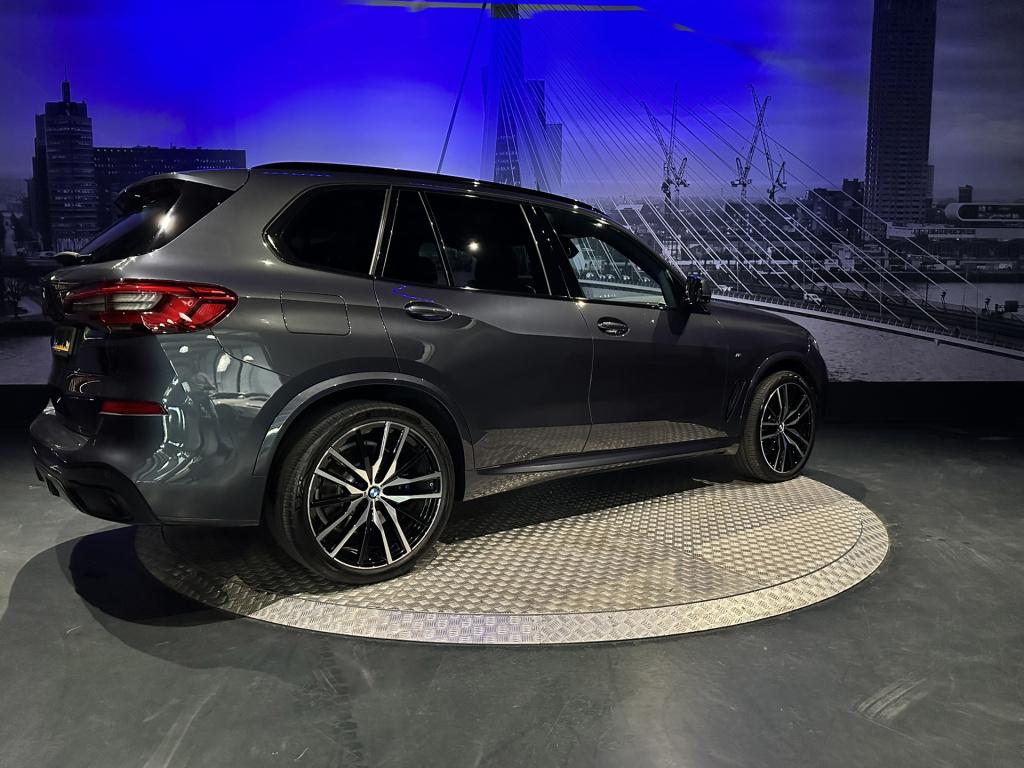 BMW X5 xdrive40i high executive *pano*harmankardon*memory*luchtvering*