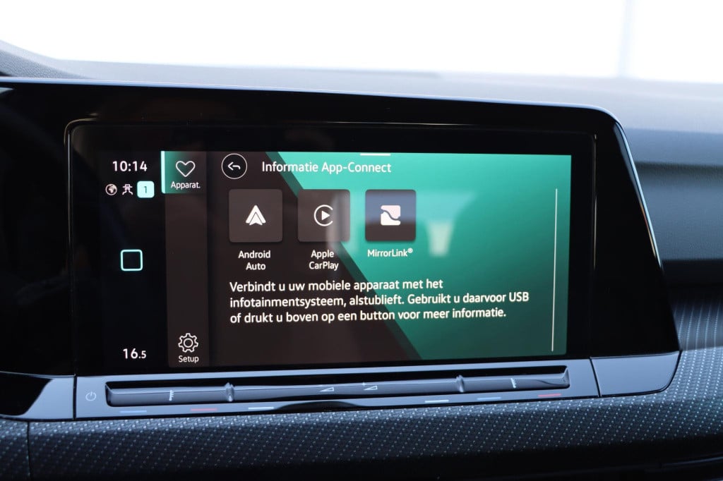 Volkswagen Golf 1.5 tsi r-line 130pk