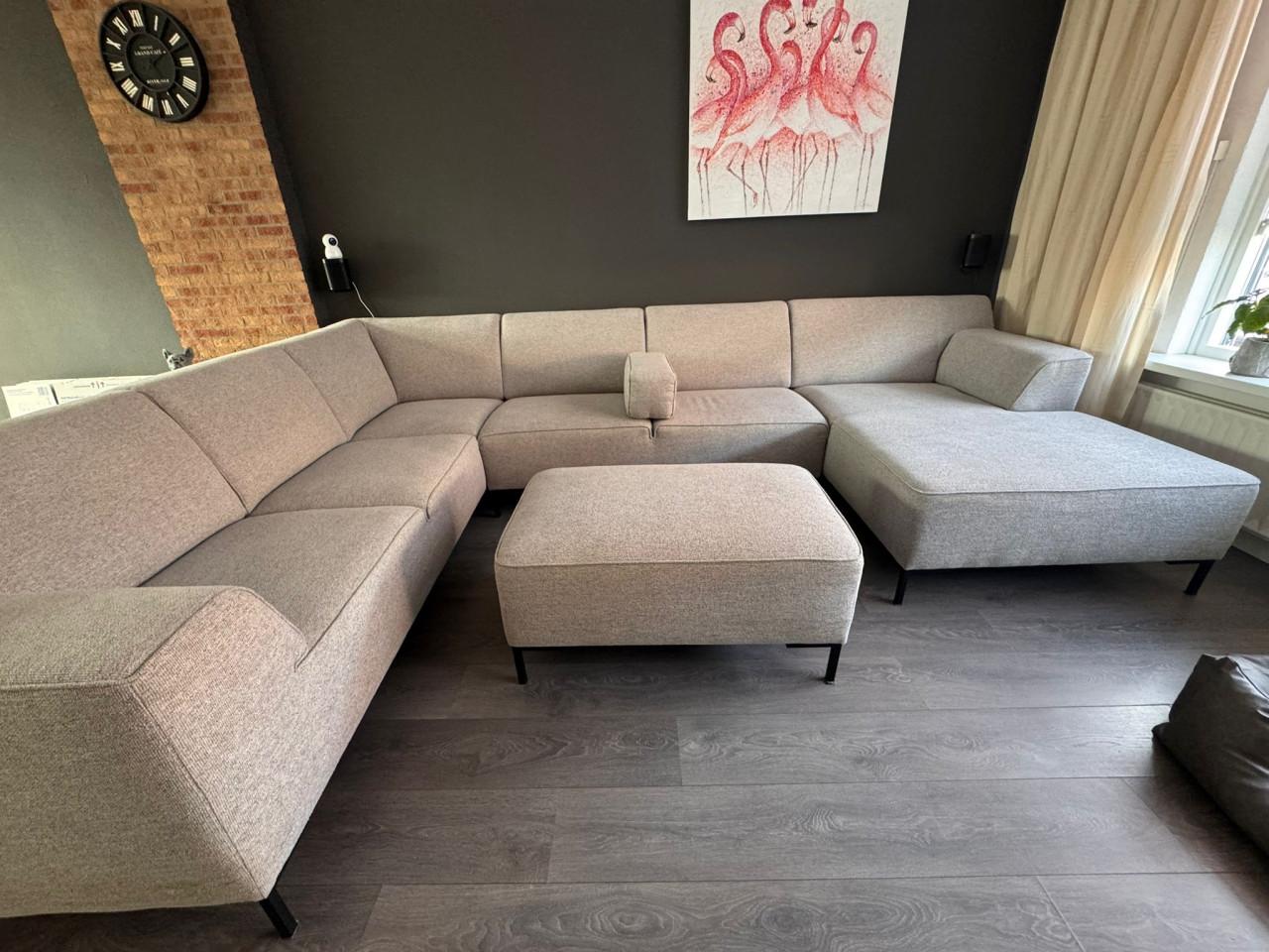 Mooie, ruime bank! Topkwaliteit!