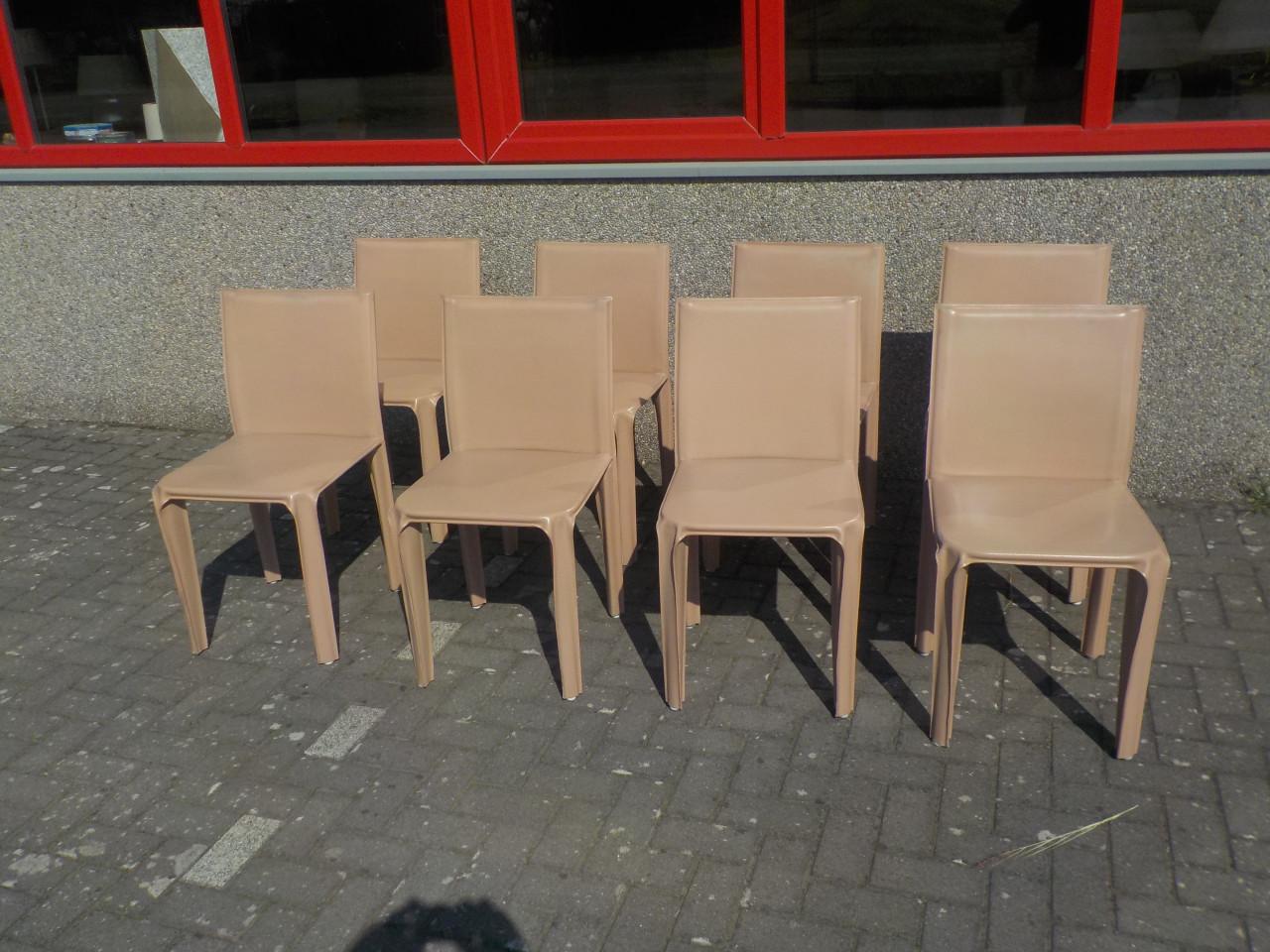 Mooie kwaliteit design grote eettafel 220 X 100 + 8 stoelen in goede staat