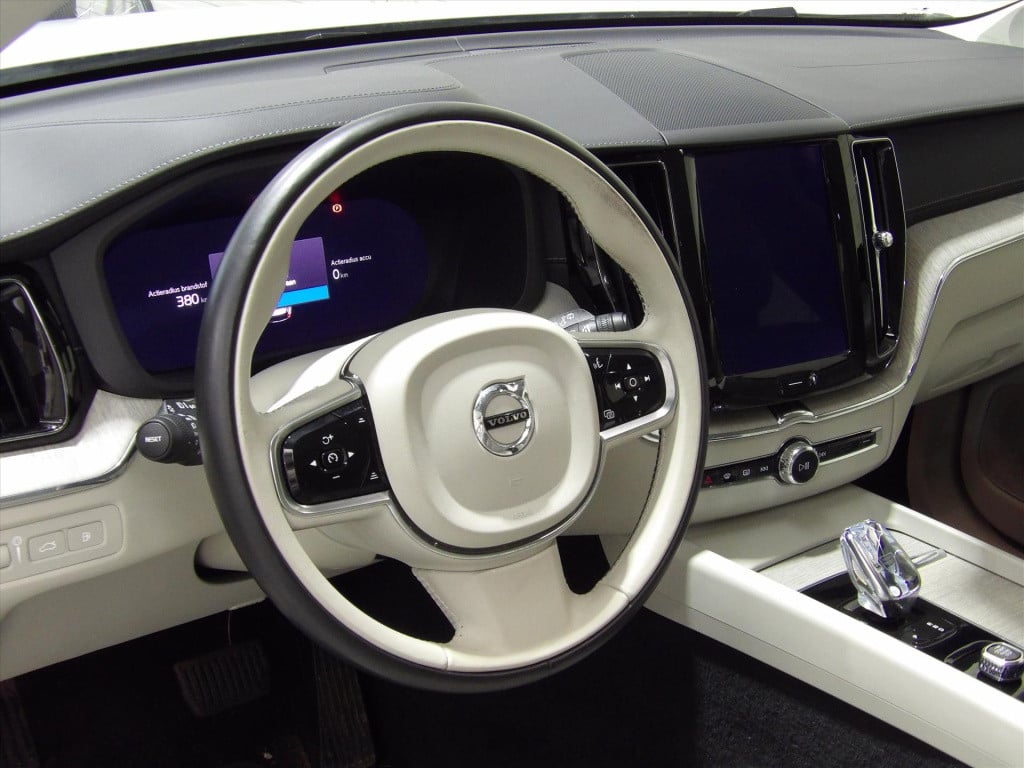 Volvo XC60 t6 twin engine 340pk geartronic awd inscription expression