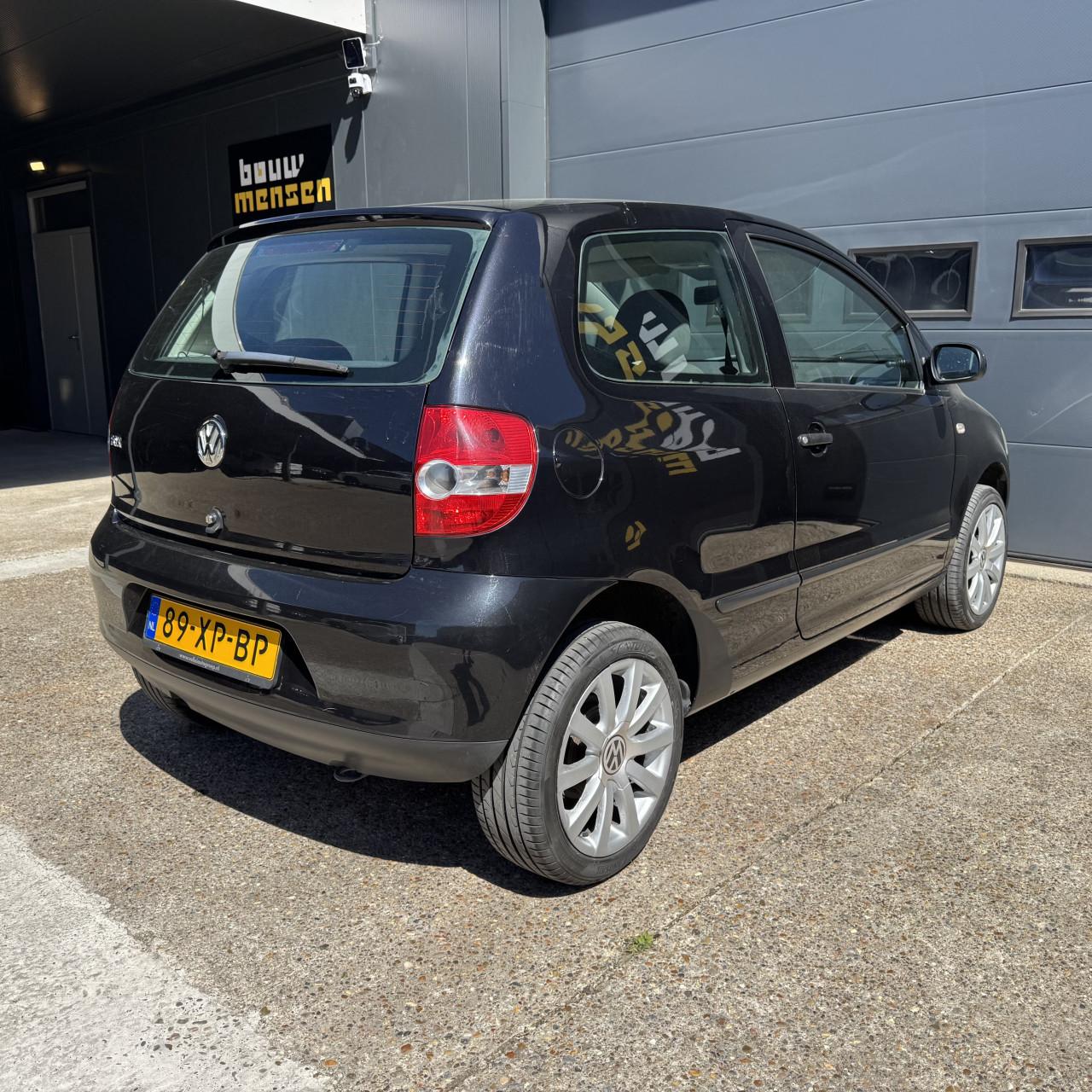 Volkswagen Fox 1.2 40KW Trendline 5DRS 2007 Zwart Airco Apk