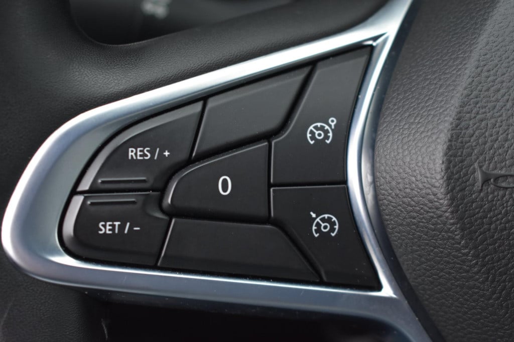 Renault Clio 1.0 tce | parkeersensoren | navigatie | dealer onderhouden | c