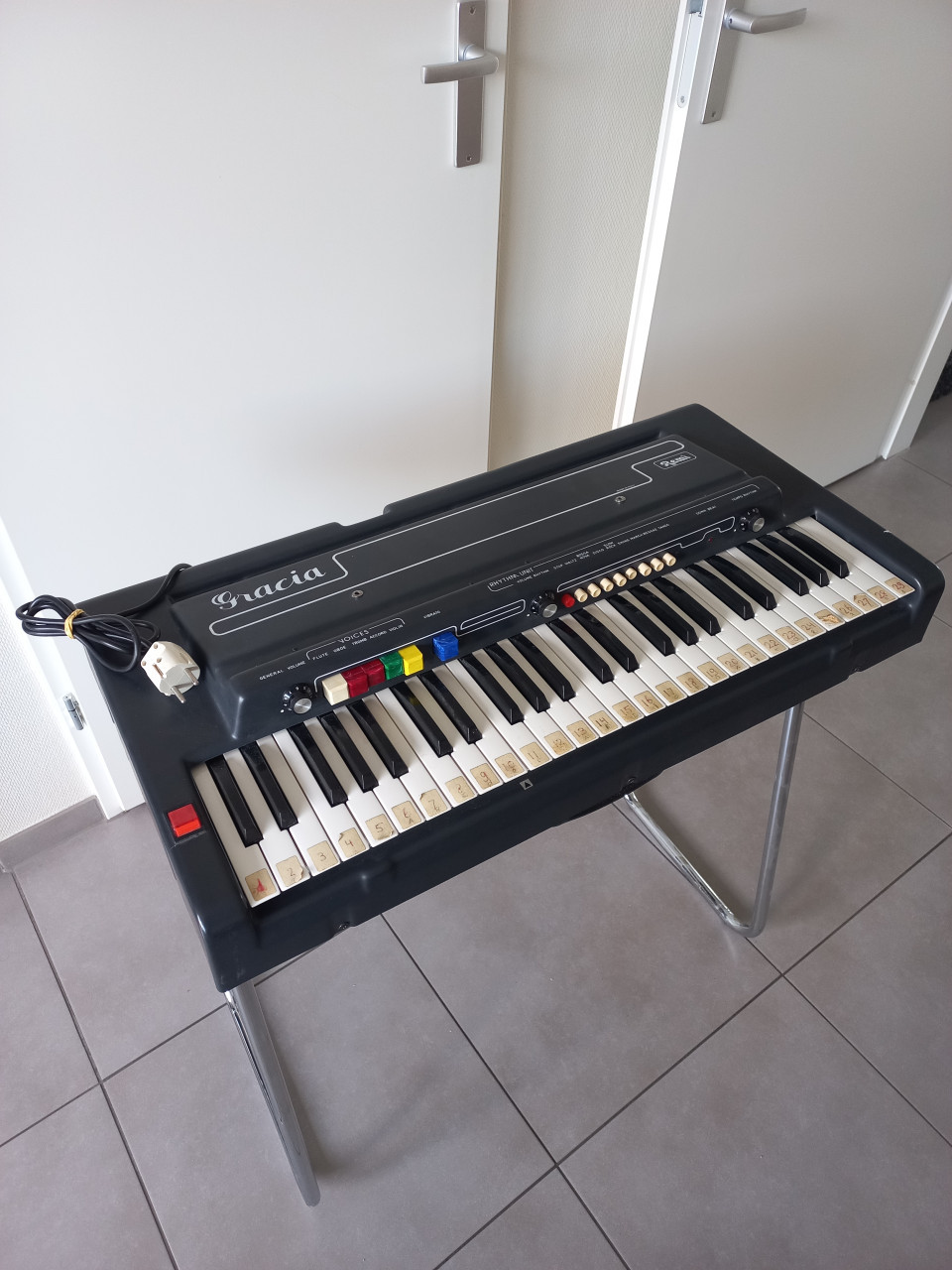 Gracia 'Remi Portable Analoog Orgel.