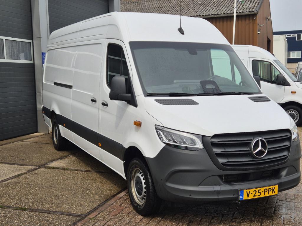Mercedes-Benz Sprinter 317 1.9 cdi l3 base