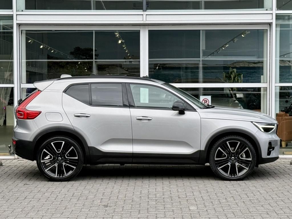 Volvo XC40 t5 262pk recharge ultimate dark
