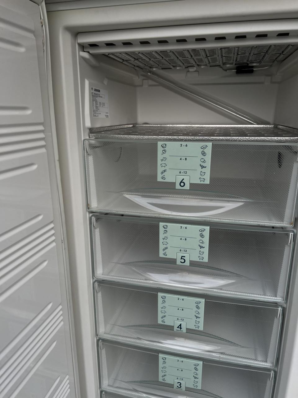 Liebherr vrieskast 165x65 cm. Vriezer inhoud 307 liter klasse A++