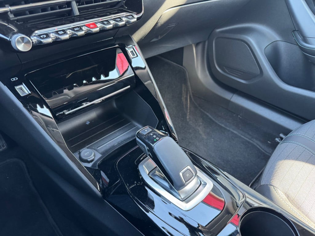 Peugeot 2008 1.2 puretech allure