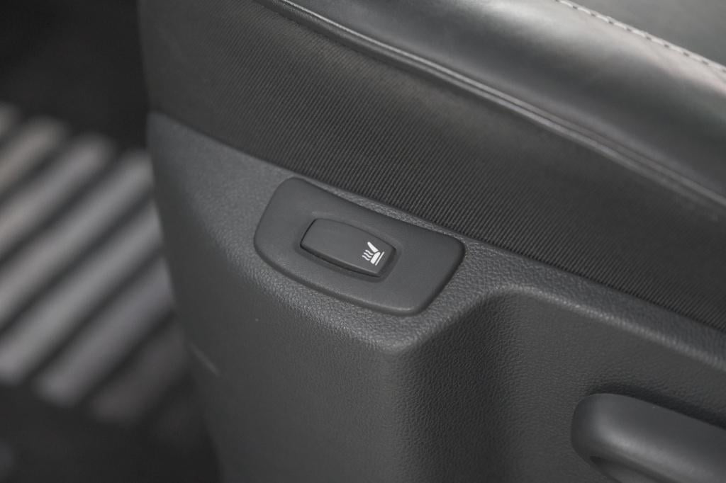 Renault Captur tce 120 edc initiale paris | camera | dodehoekdetectie | pan