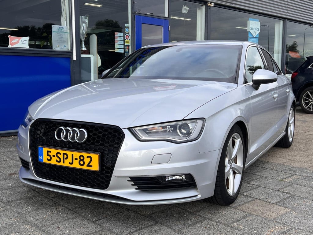 Audi A3 limousine 1.4 tfsi cod ambition pro line plus automaat, navi enz...