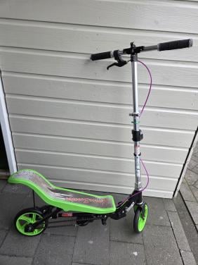 Space Scooter nieuwstaat