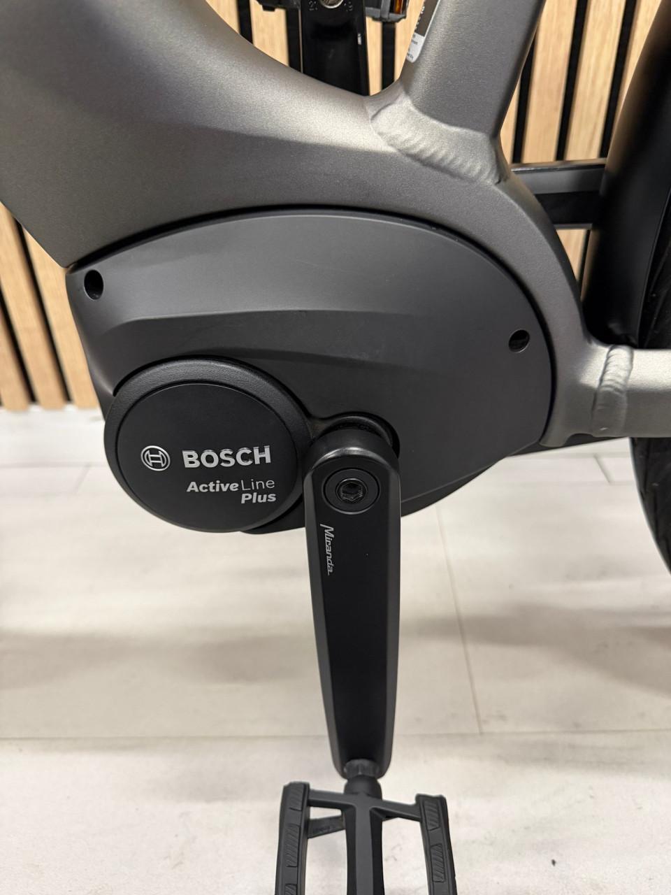 Gazelle Ultimate C8+ Bosch Active Line Plus 500Wh 53CM