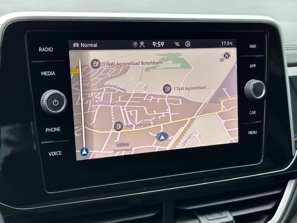 Volkswagen T-roc 1.5 tsi 150pk r-line | navi | camera | ergo stoel | alcant