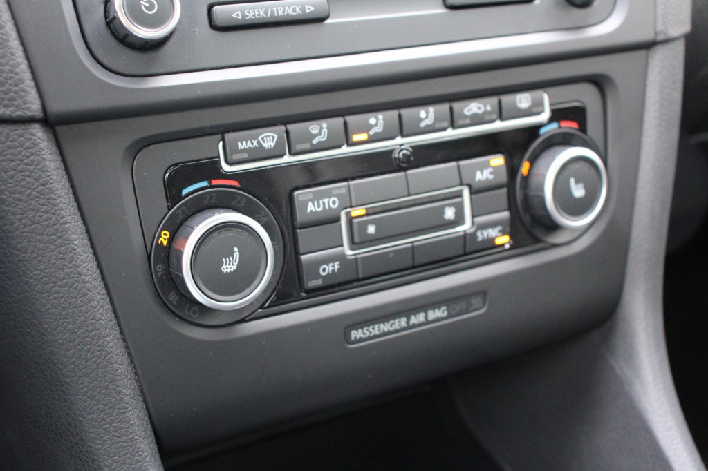 Volkswagen Golf 1.2 tsi match - half leder - nieuwe distr ketting - stoelve