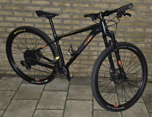 Cube reaction race 29"