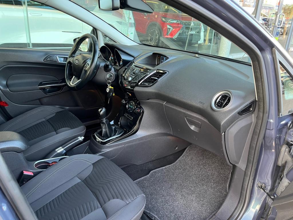 Ford Fiesta 1.0 ecoboost titanium|rijklaar