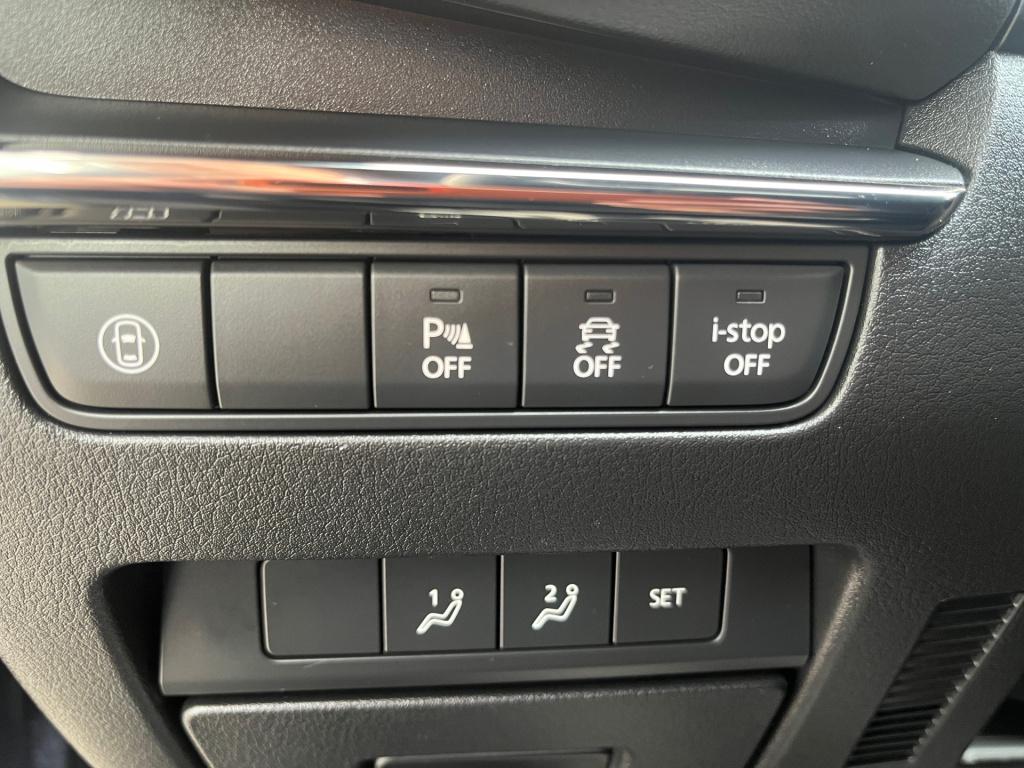 Mazda 3 2.0 skyactiv-x 180 pk luxury |aero pack|bose|trekhaak|rijklaar