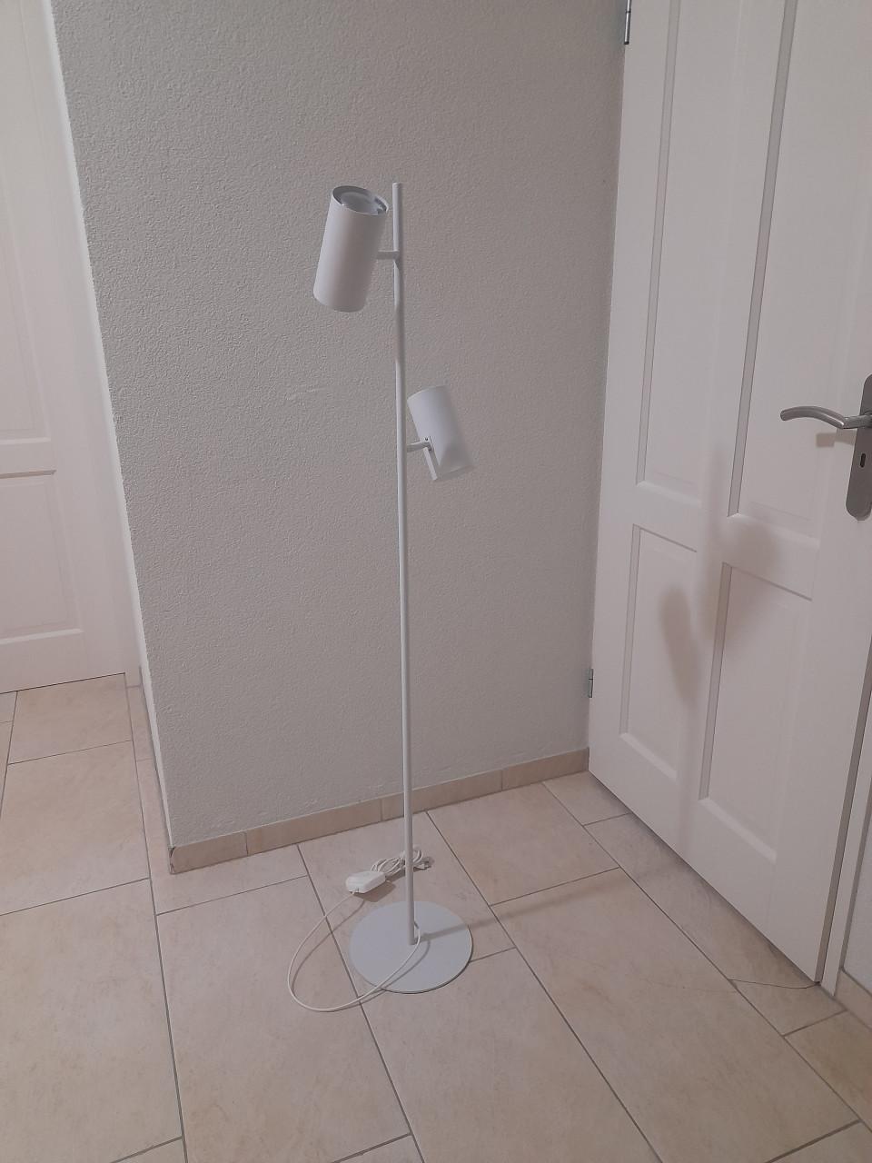 Prachtige metalen vloerlamp ( z.g.a.n.)