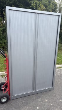 Roldeurkast archiefkast