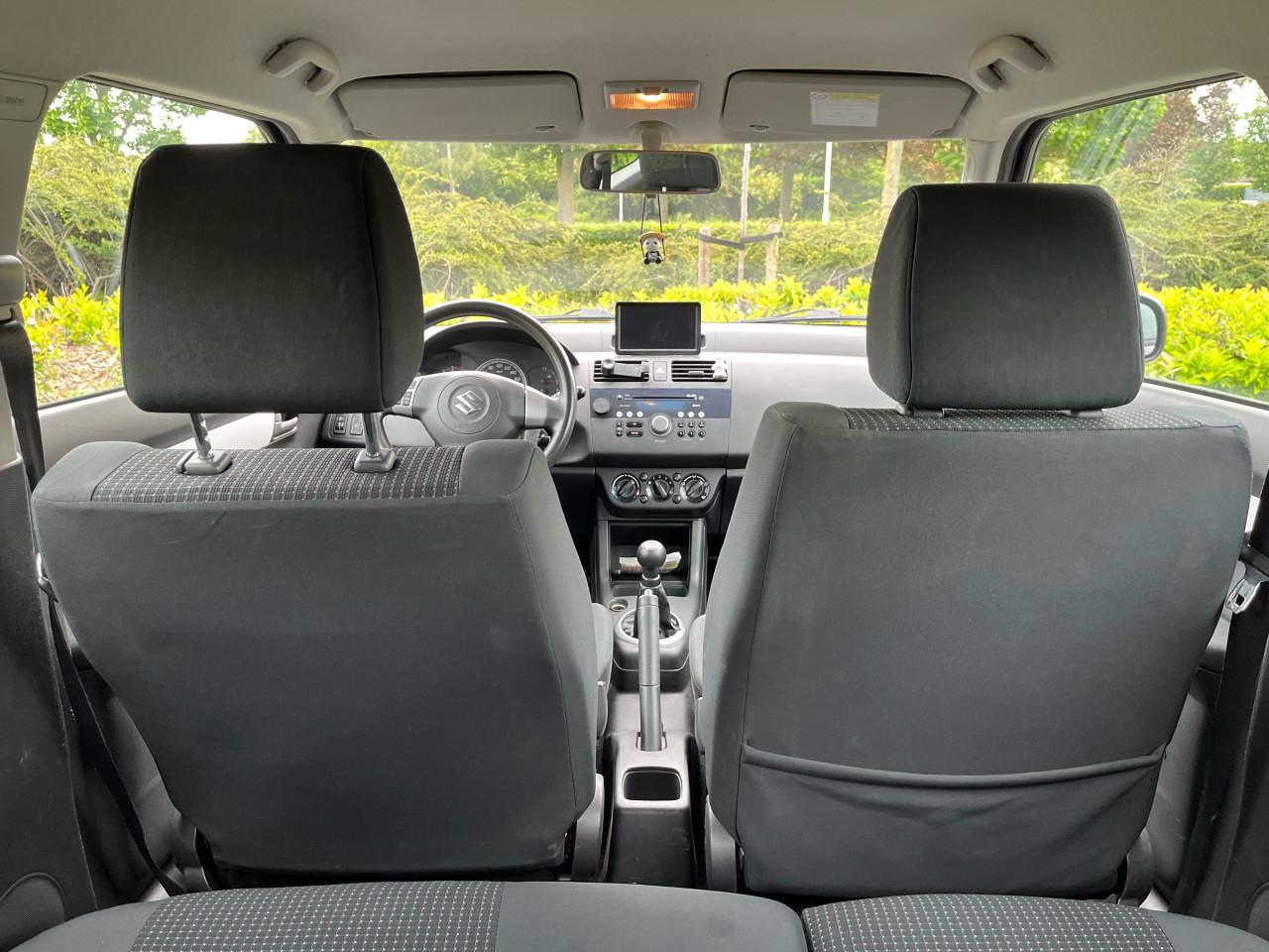 Suzuki swift 1.3 3D 2007