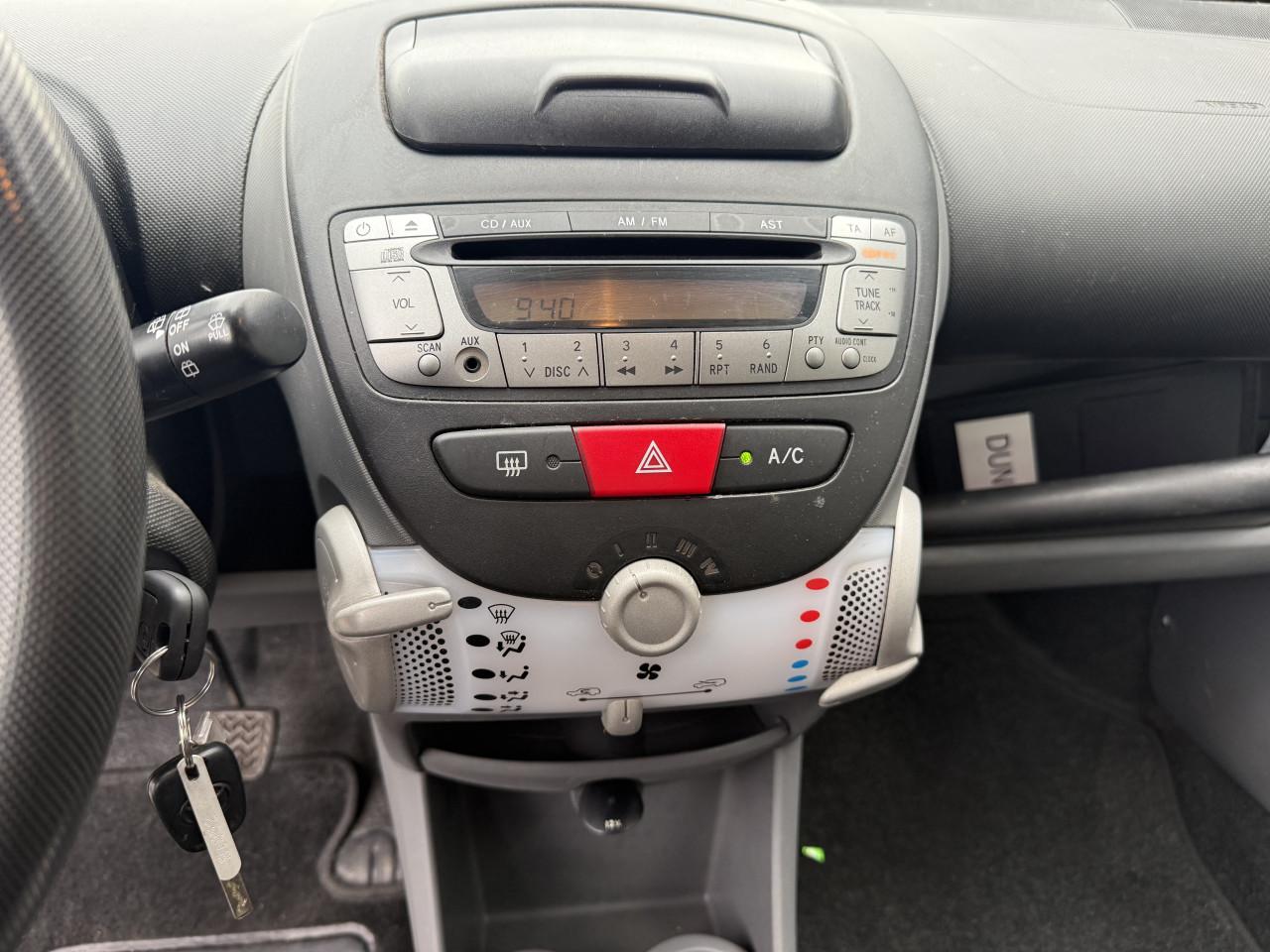 Toyota Aygo - 1.0-12V Comfort | Automaat | Airco | 5 deurs