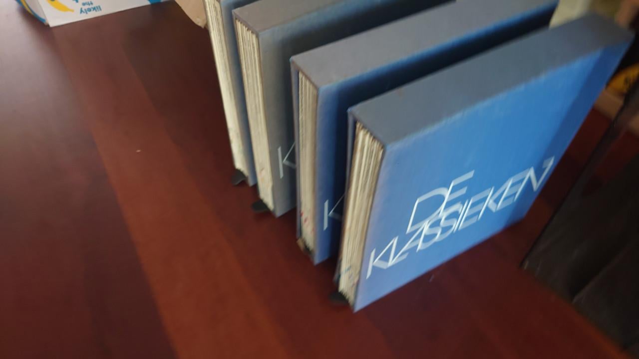 4 x Vinylbox  de Klassieken met in totaal 44 lp