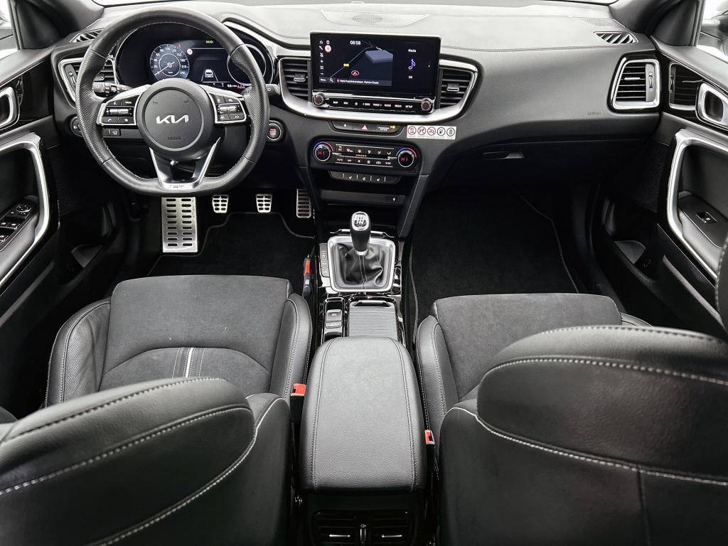 Kia Ceed Sportswagon 1.5 t-gdi gt-line | grote laadruimte | half-leder | pa