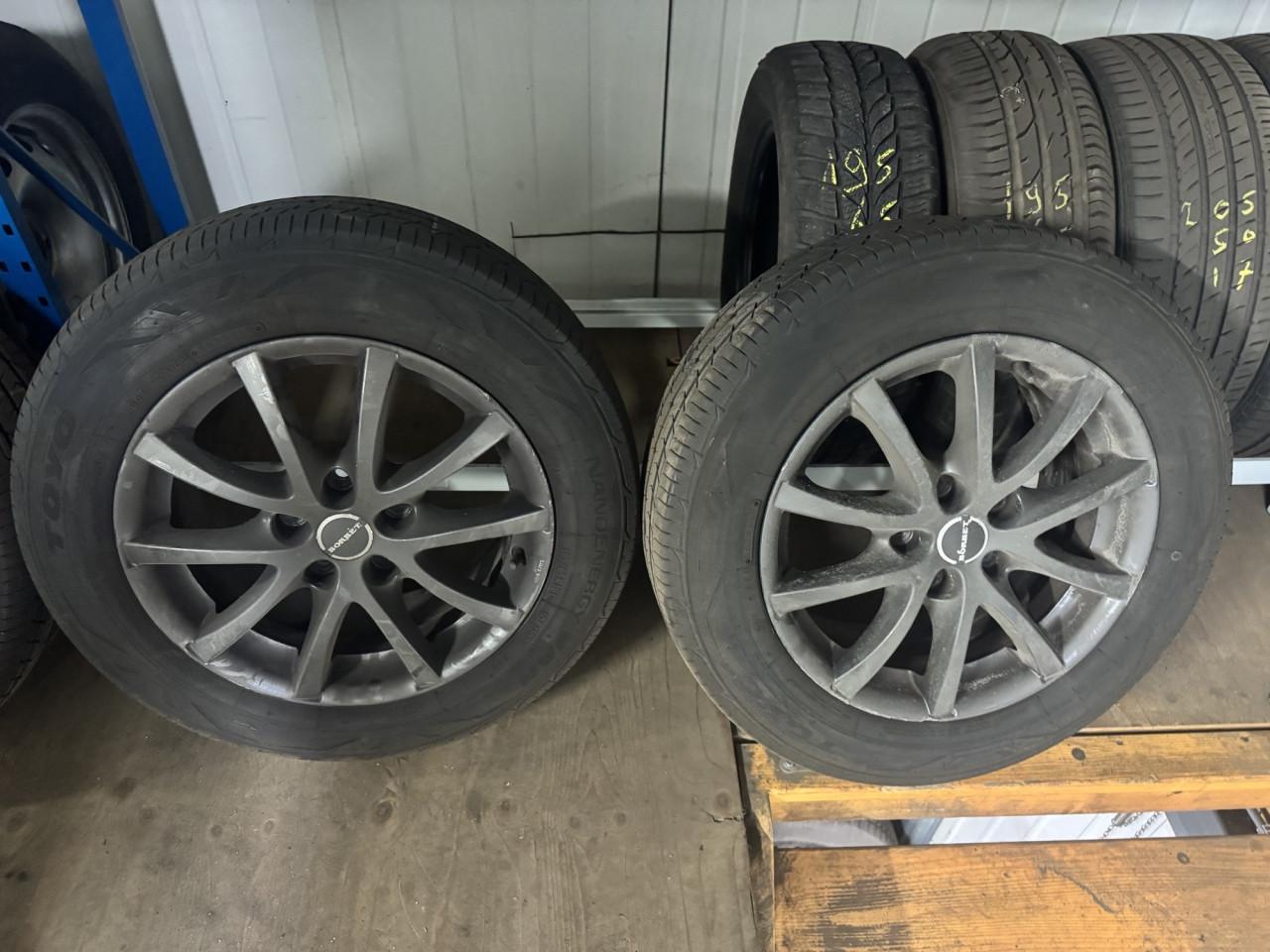 Wielen Mercedes Vito