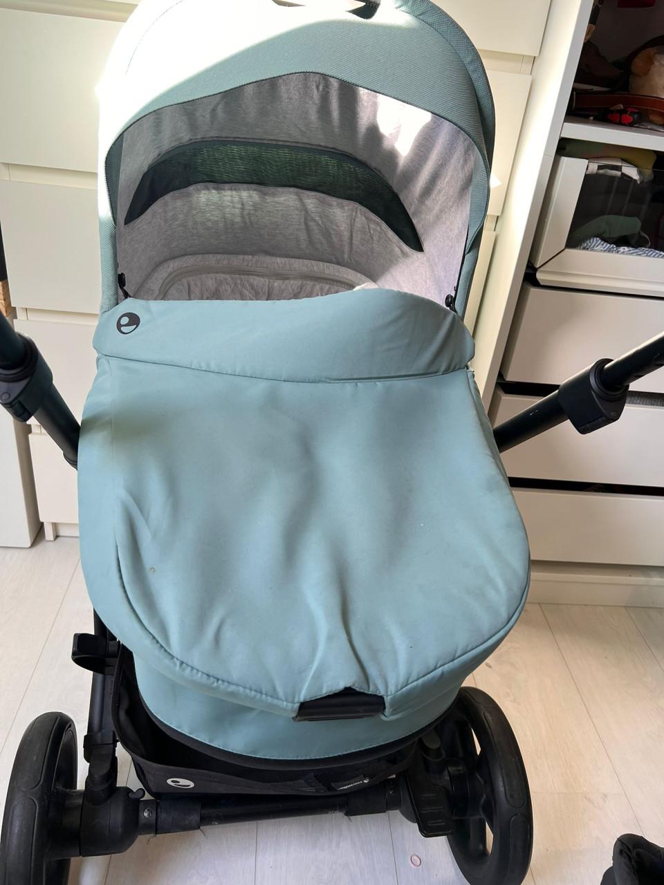Easywalker Harvey2 Compleet - Coral Green incl regenhoezen. €175,-