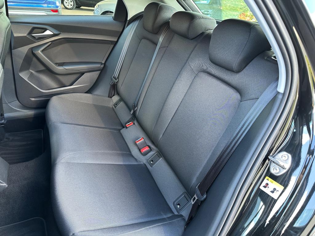 Audi A1 Sportback 25 tfsi | carplay | stoelverwarming | rijklaar incl. gara