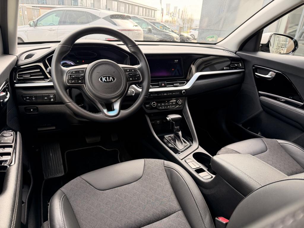 Kia Niro 1.6 gdi hev dynamicline | navigatie | camera | 1e eigenaar