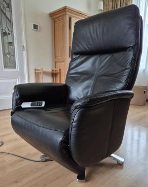 Electrisch verstelbare draaibare relaxstoel