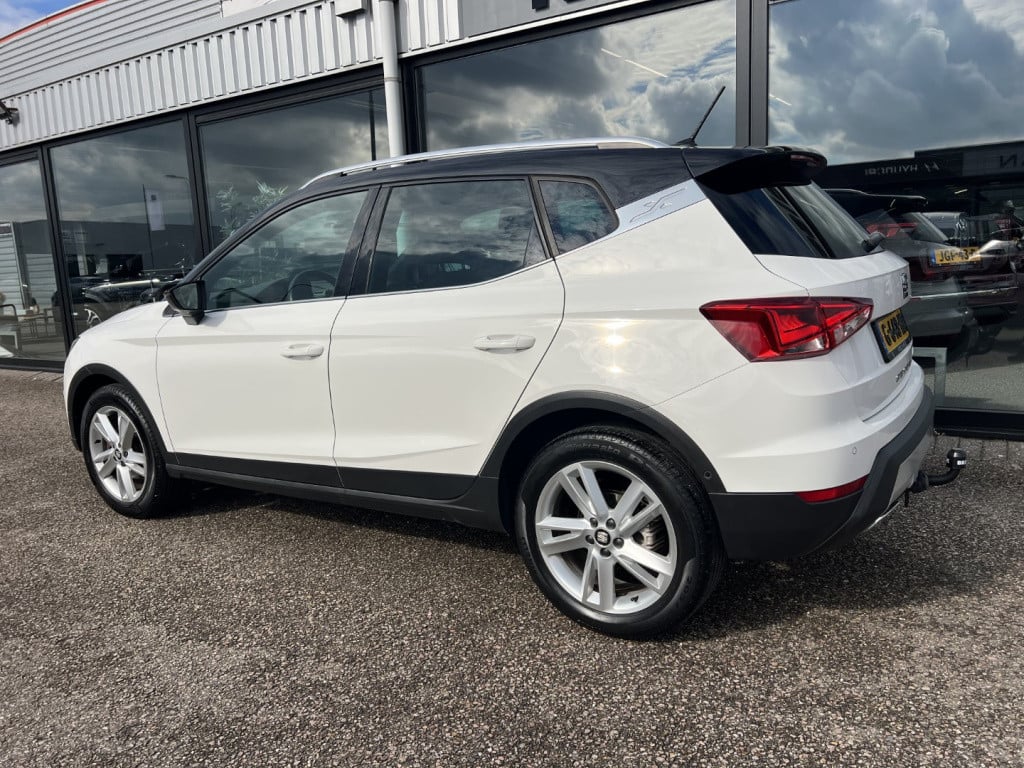 Seat Arona 1.0 tsi 115pk fr business intense , trekhaak