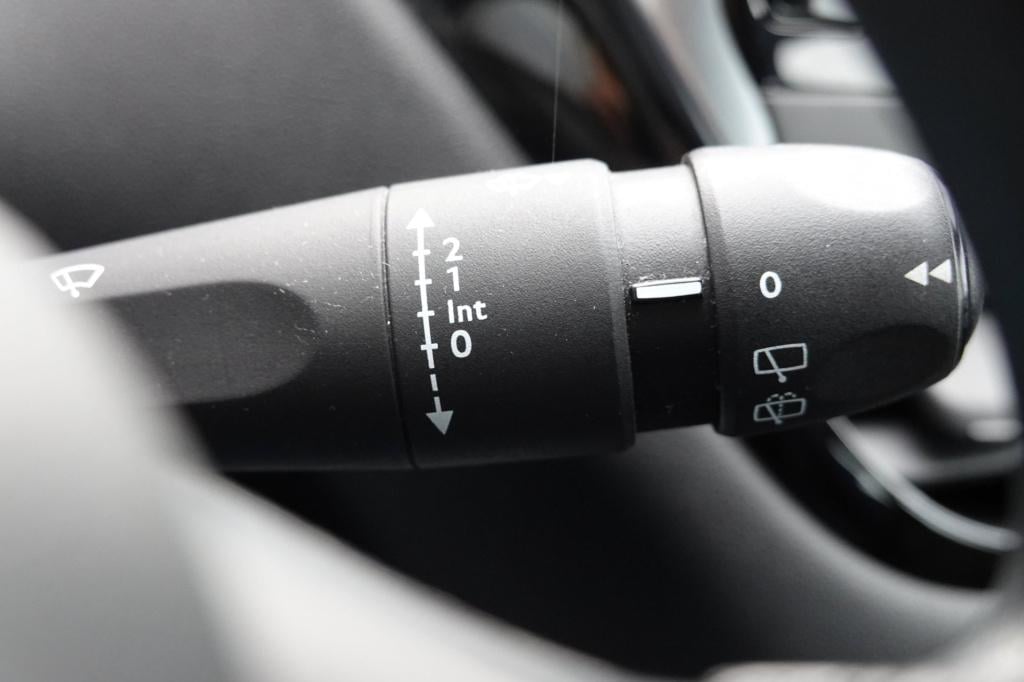 Peugeot 208 1.2 vti active