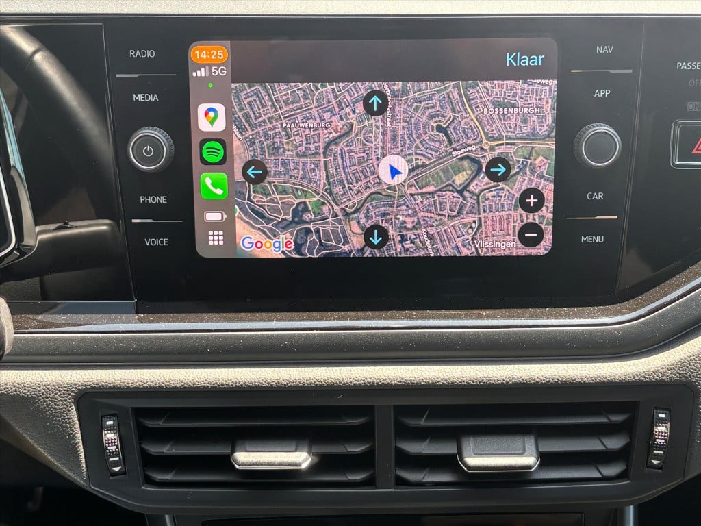Volkswagen Taigo 1.0 tsi 110pk r-line| pano dak|trekhaak|led| navi via carp