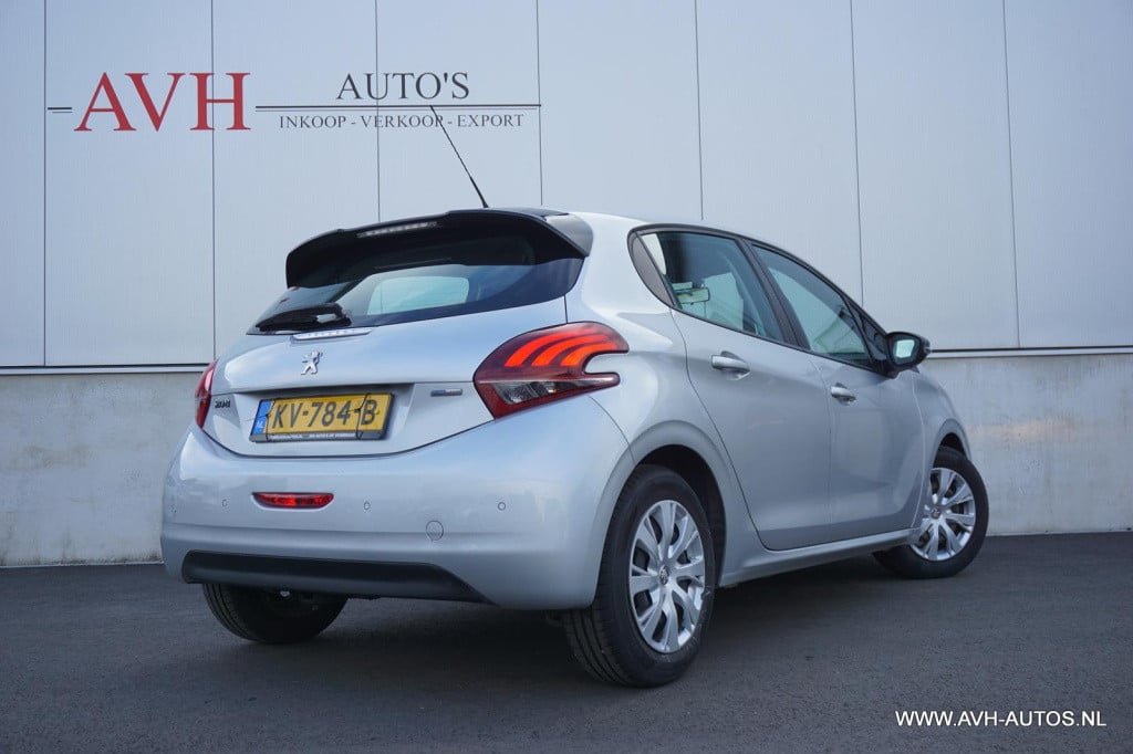 Peugeot 208 1.2 puretech blue lion