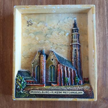 Tegel in reliëf Nieuwe Kerk en Lange Jan Middelburg