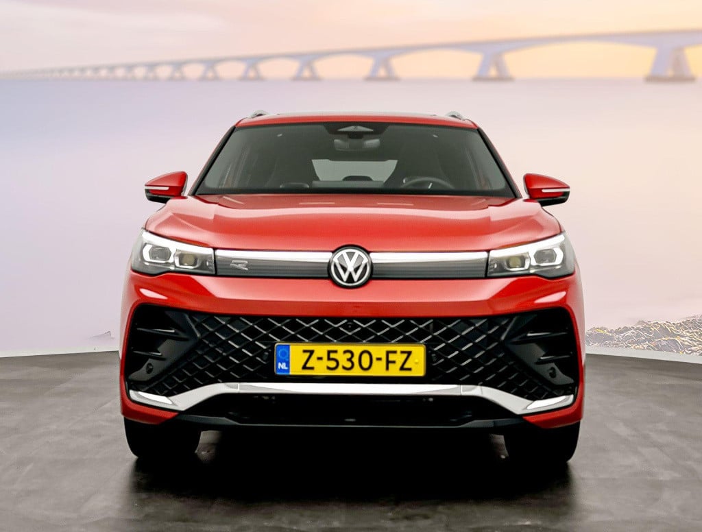 Volkswagen Tiguan 1.5 etsi r-line business dsg7 150pk