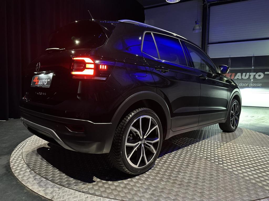Volkswagen T-cross 1.0 tsi style *led*navi*appconnect*