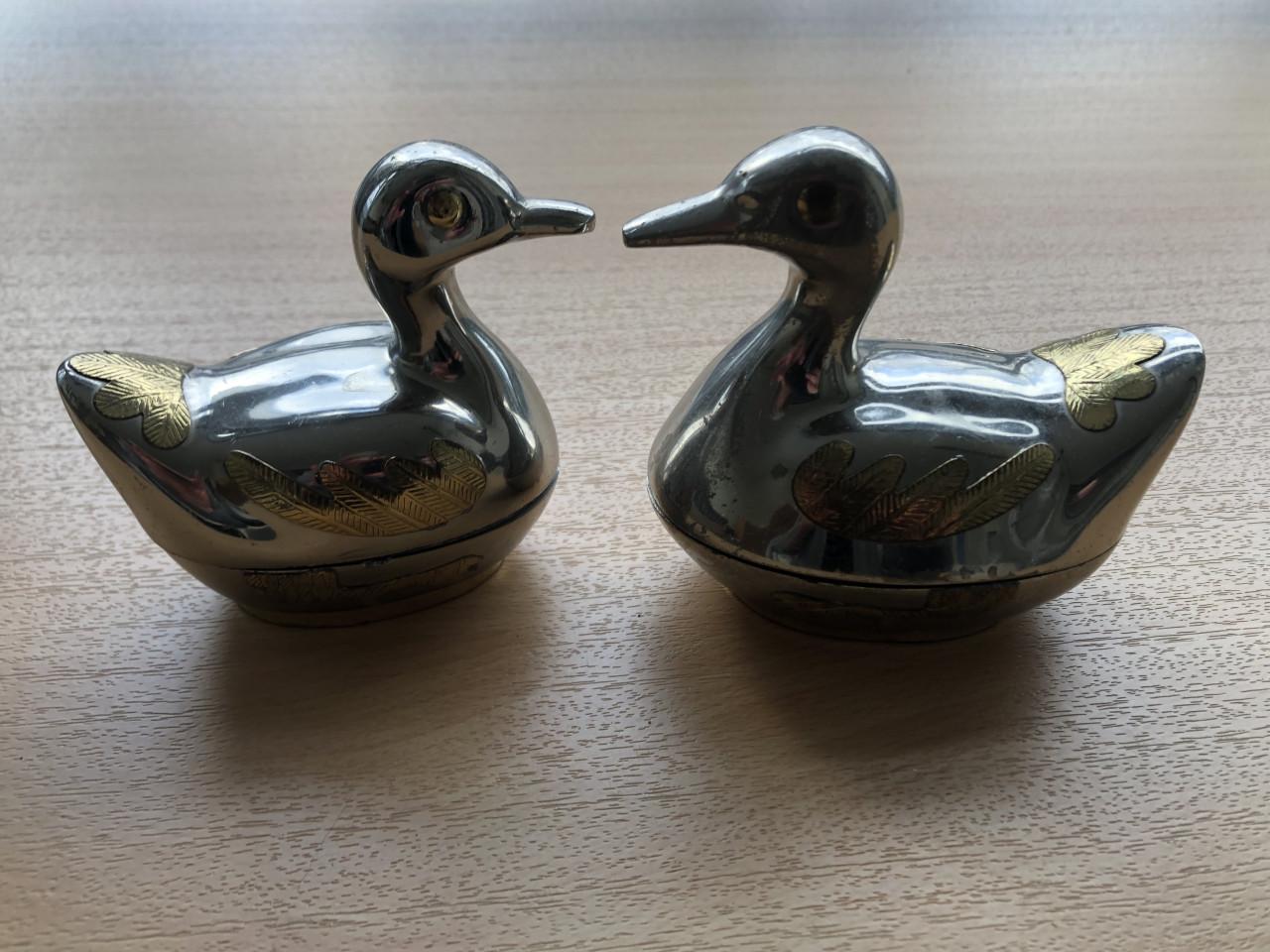 Twee vintage opbergdoosjes