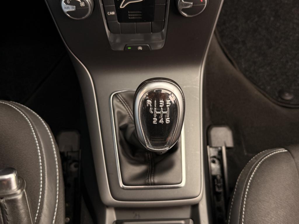 Volvo V40 1.6 t2 | cruise | navi | achteruitrijcamera