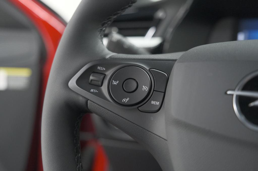 Opel Corsa-e electric yes 50 kwh | 11 kw lader | soh 99,3% | apple carplay 