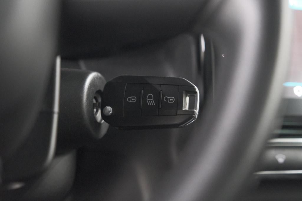 Citroen C3 Aircross puretech s&s 110 shine | navigatie | camera | parkeerse