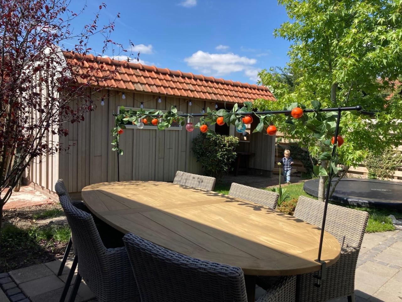Tuintafel en -stoelen