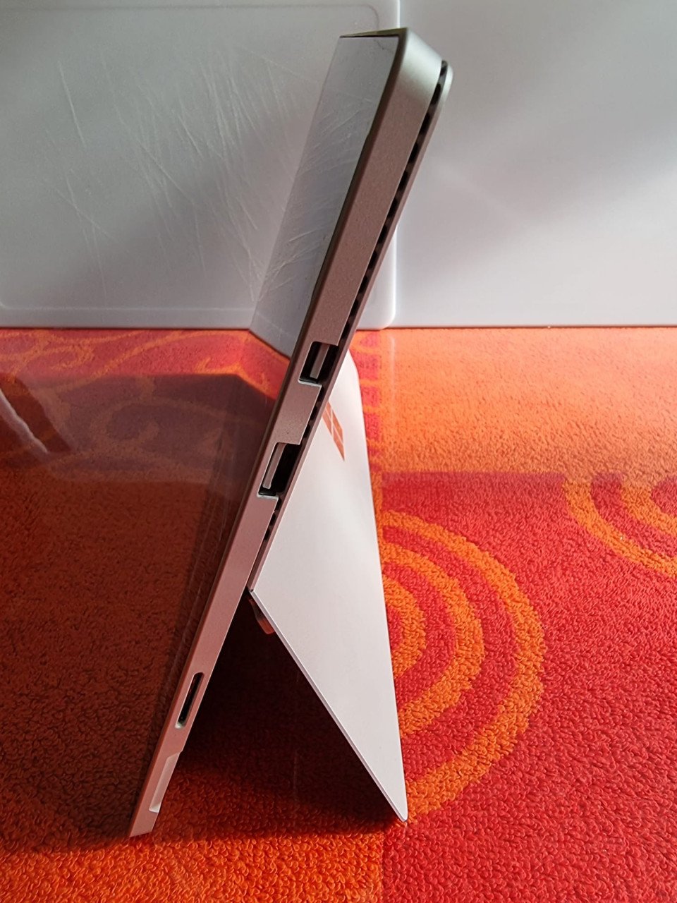 Surface Pro4-12,3-2,4 GHz-Intel Core i5 - 8GB ram 238GB SSD