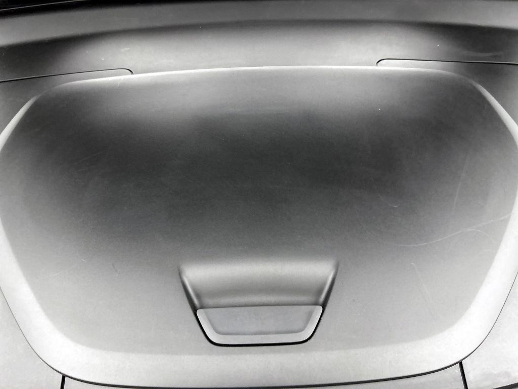 Volvo XC40 recharge p8 awd r-design | panoramadak | trekhaak | harman kardo