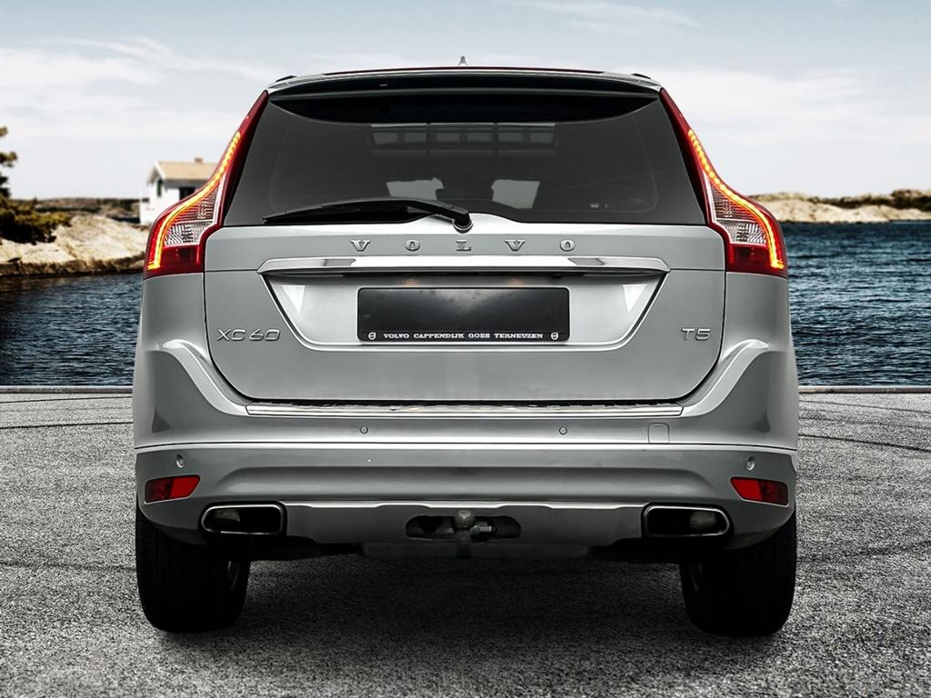 Volvo XC60 t5 gt polar+ | parkeerverwarming op brandstof | schuifdak