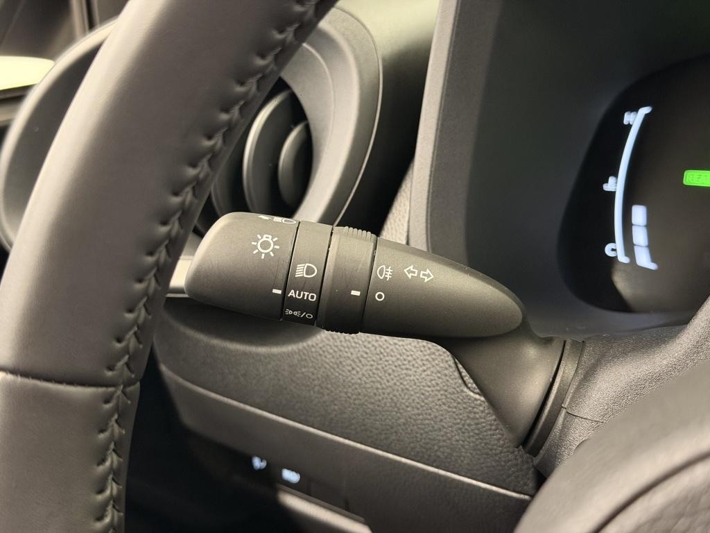 Toyota Aygo X hybrid 115 play