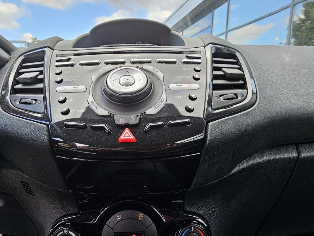 Ford Fiesta 1.6 metal