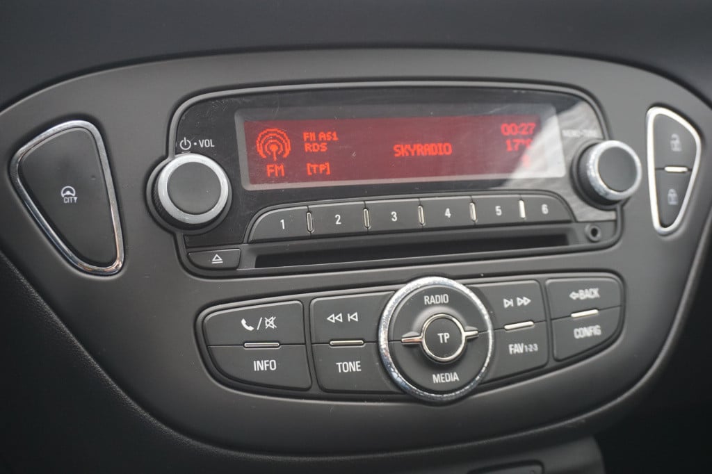 Opel Corsa-e opel corsa-e airco / elektr. ramen / trekhaak / lm velgen